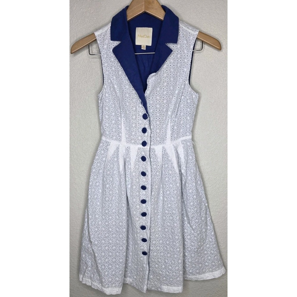 ModCloth Community Brunch White Navy Eyelet Shirt Dress Woman XS Cottage Pin Up